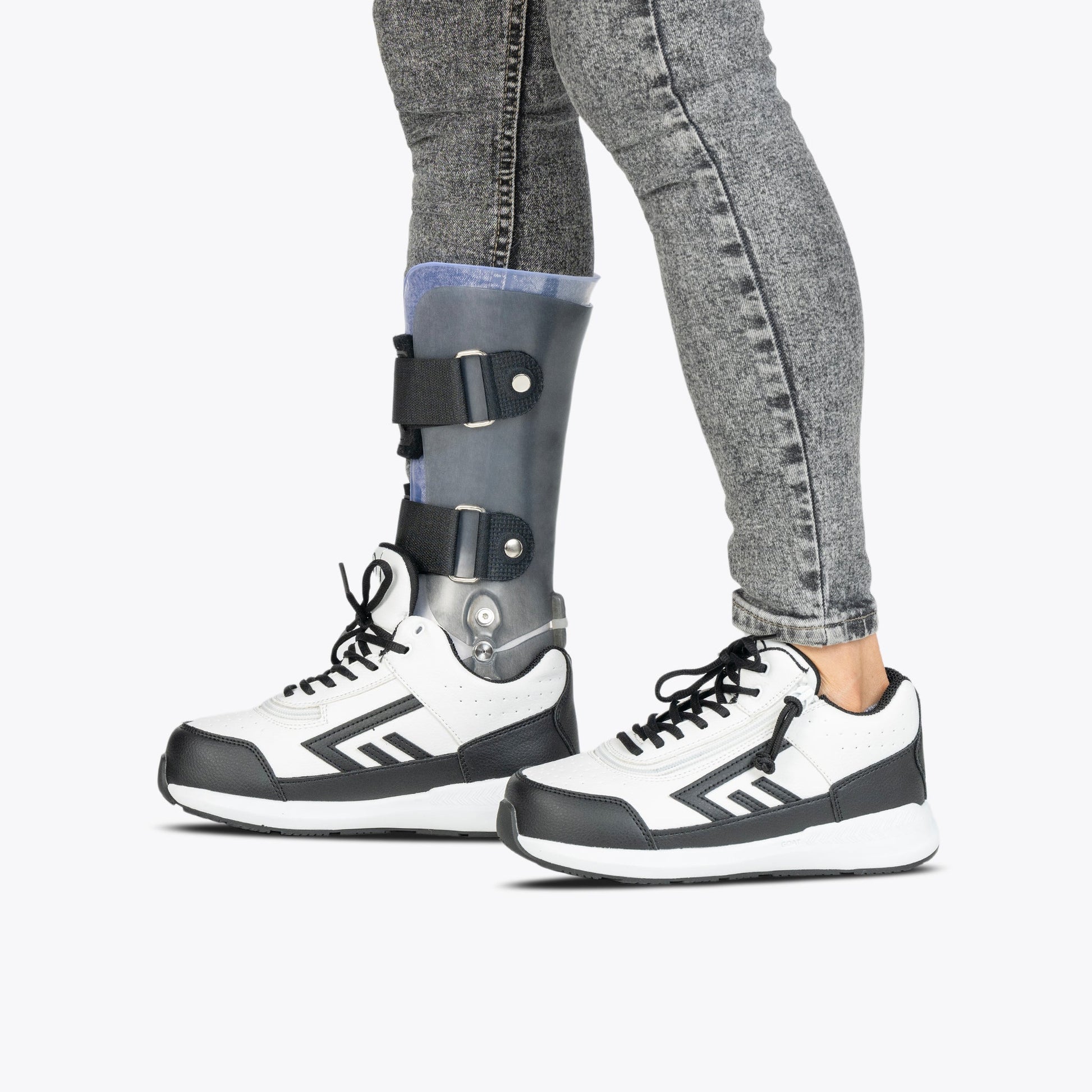 White/Black BILLY Goat Hoop shoe with leg brace compatibility, featuring short-wrap zipper for easy wear. Ideal for individuals using AFOs.