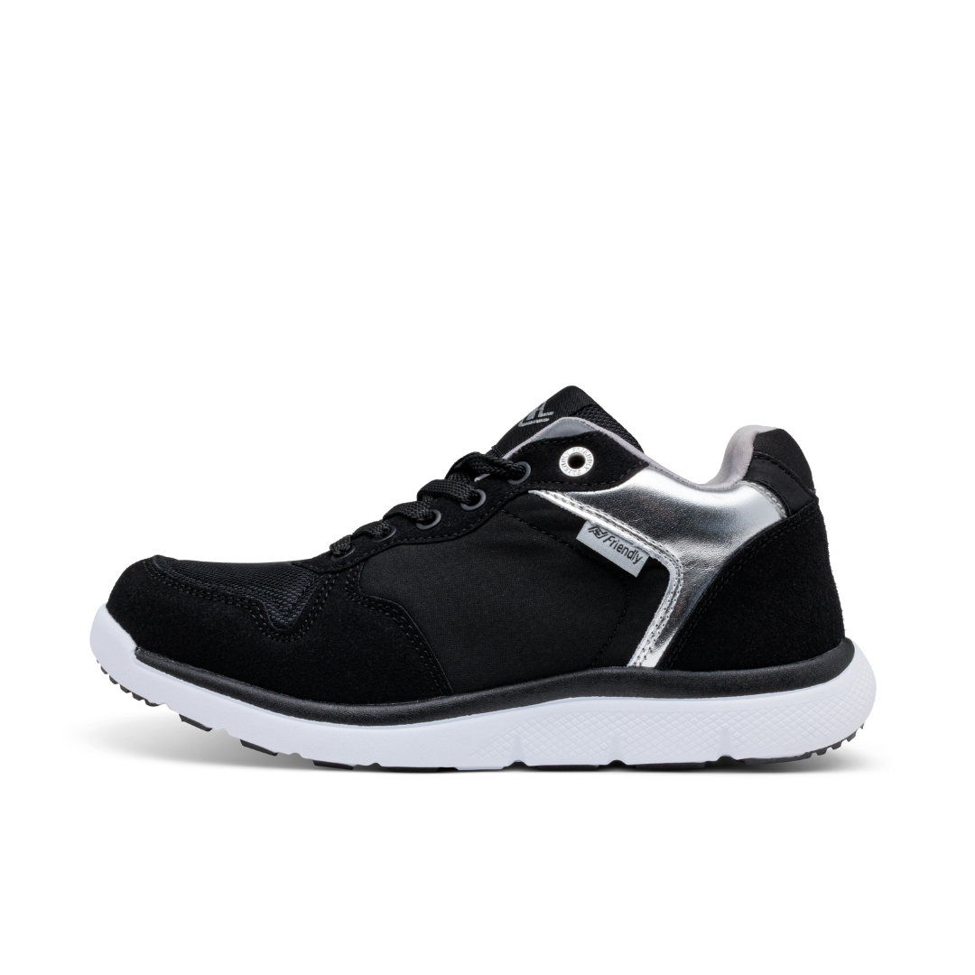 Womens - Black Silver Friendly Shoes Mid Top  Excursion Trainer